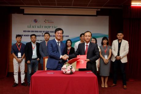 Lễ ký kết thoả thuận hợp tác giữa Viện Hàn Lâm Công Nghệ và Khoa Học và Quỹ khởi nghiệp doanh nghiệp Khoa học và Công Nghệ Việt Nam